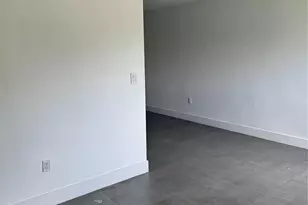 645 NW 64th St, Miami, FL 33150 - Photo 7