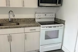 645 NW 64th St, Miami, FL 33150 - Photo 11