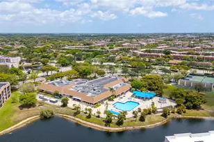 9350 Sunrise Lakes Blvd, Sunrise, FL 33322 - Photo 45