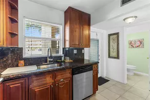 9350 Sunrise Lakes Blvd, Sunrise, FL 33322 - Photo 43