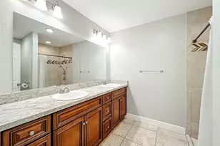 608 Masters Ave, Wildwood, FL 34785 - Photo 5