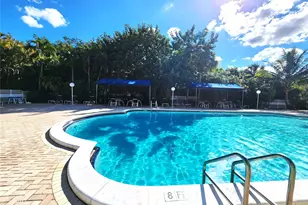 4400 Hillcrest Dr, Hollywood, FL 33021 - Photo 31