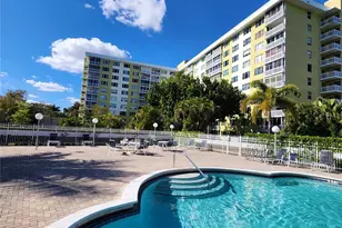 4400 Hillcrest Dr, Hollywood, FL 33021 - Photo 1