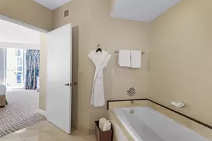 18001 Collins Ave, Sunny Isles Beach, FL 33160 - Photo 31