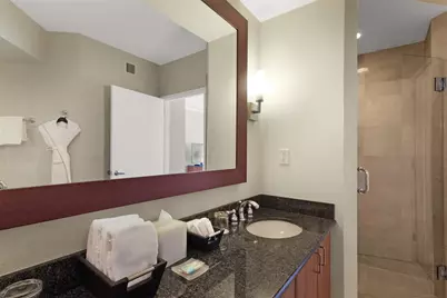 18001 Collins Avenue #2614, Sunny Isles Beach, FL 33160 - Photo 29