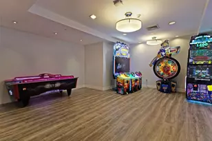 18001 Collins Ave, North Miami Beach, FL 33160 - Photo 43