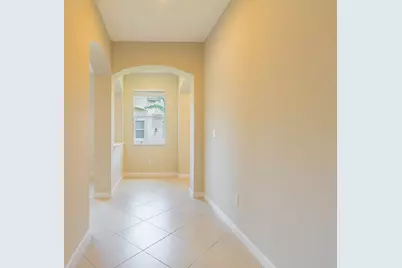 11008 SW Winding Lakes Circle, Port Saint Lucie, FL 34987 - Photo 9