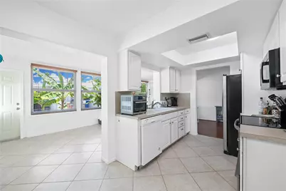 220 S Golf Boulevard, Pompano Beach, FL 33064 - Photo 9