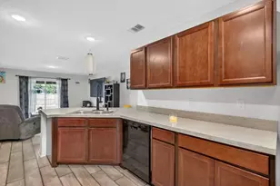 325 SW Ray Ave, Port Saint Lucie, FL 34983 - Photo 17