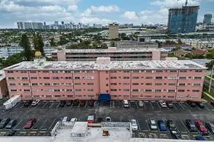 200 NE 12th Ave, Hallandale Beach, FL 33009 - Photo 15