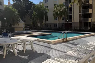 8225 Lake Dr, Doral, FL 33166 - Photo 19