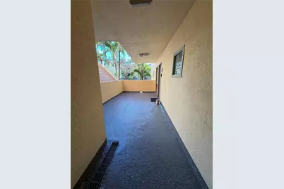 8225 Lake Drive #205, Doral, FL 33166 - Photo 17