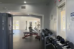 8225 Lake Dr, Doral, FL 33166 - Photo 21