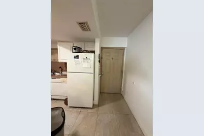 8225 Lake Drive #205, Doral, FL 33166 - Photo 5