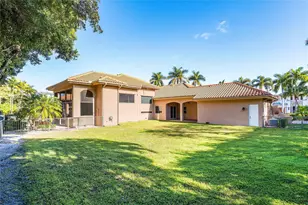 3754 Coventry Ln, Boca Raton, FL 33496 - Photo 9