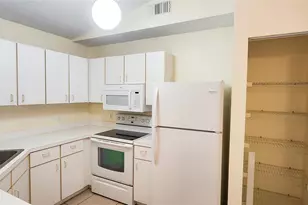 2820 Stoneway Ln, Fort Pierce, FL 34982 - Photo 7