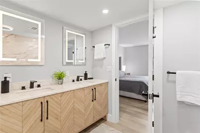 118 Lake Emerald Drive, Oakland Park, FL 33309 - Photo 25