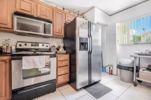 6631 Winfield Blvd, Margate, FL 33063 - Photo 9