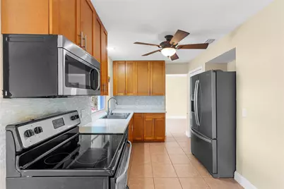 11831 NW 31st Place, Sunrise, FL 33323 - Photo 45