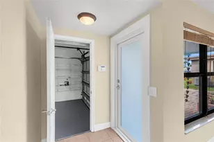 11831 NW 31st Pl, Sunrise, FL 33323 - Photo 35