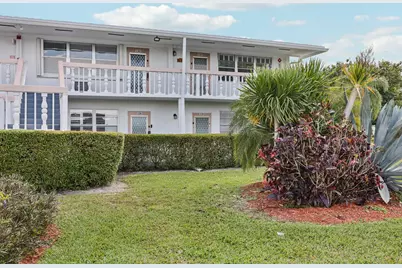 125 Oakridge J #125, Deerfield Beach, FL 33442 - Photo 5