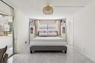 125 Oakridge J, Deerfield Beach, FL 33442 - Photo 3