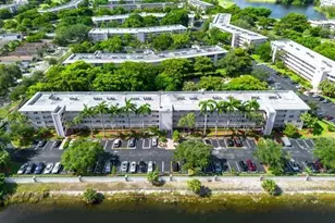 2001 S Granada Dr, Pompano Beach, FL 33066 - Photo 5