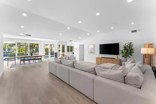 2636 Grace Dr, Fort Lauderdale, FL 33316 - Photo 9