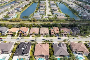 8840 Watercrest Cir Circle E, Parkland, FL 33076 - Photo 7