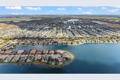 8840 Watercrest Cir Circle E, Parkland, FL 33076 - Photo 17