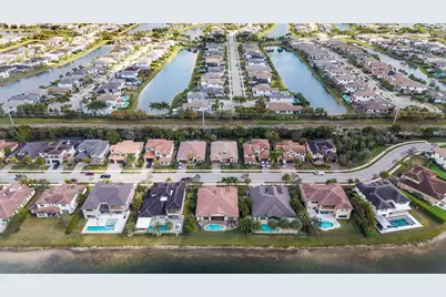 8840 Watercrest Cir Circle E, Parkland, FL 33076 - Photo 11