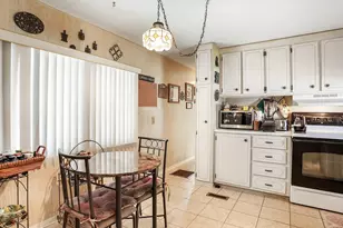 2041 SW 83rd Ave, Davie, FL 33324 - Photo 19