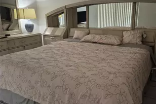 3252 Foxcroft Rd, Miramar, FL 33025 - Photo 13