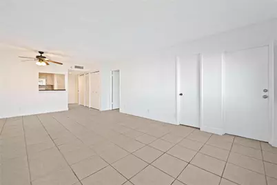 140 Lakeview Drive #103, Weston, FL 33326 - Photo 9