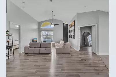 4379 Leicester Court, West Palm Beach, FL 33409 - Photo 5