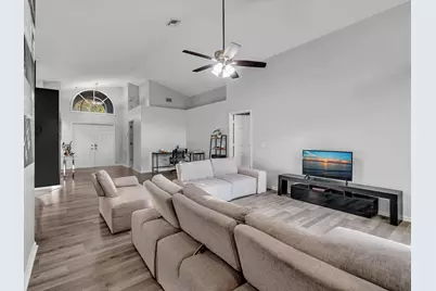 4379 Leicester Court, West Palm Beach, FL 33409 - Photo 7