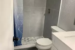 5910 Chester Ln, Davie, FL 33331 - Photo 9