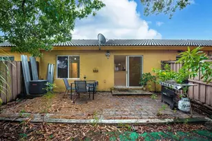 401 NE 1st Ct, Hallandale Beach, FL 33009 - Photo 13