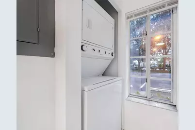 401 NE 1st Court, Hallandale Beach, FL 33009 - Photo 7