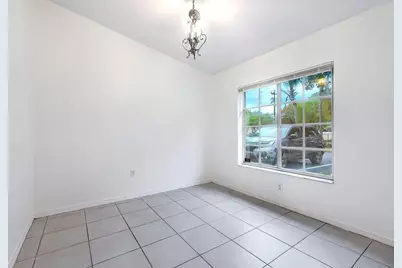 401 NE 1st Court, Hallandale Beach, FL 33009 - Photo 11