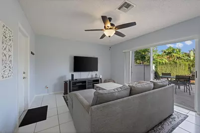 1628 S Club Drive, Wellington, FL 33414 - Photo 15