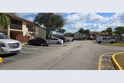 8011 Southgate Boulevard #L10, North Lauderdale, FL 33068 - Photo 3