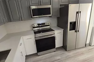 8011 Southgate Blvd, Pompano Beach, FL 33068 - Photo 23