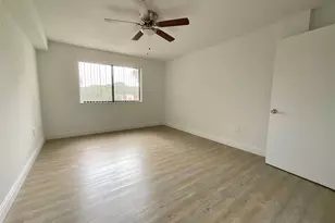 9517 Fontainebleau Blvd, Miami, FL 33172 - Photo 7