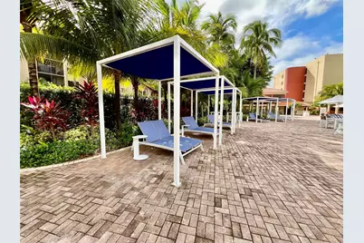 9517 Fontainebleau Boulevard #581-617, Miami, FL 33172 - Photo 11