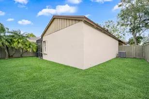 6558 Abbey Rd, Parkland, FL 33067 - Photo 3