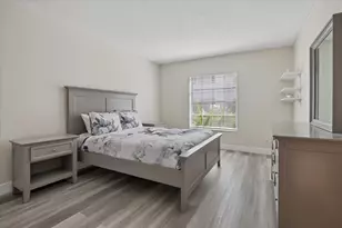 2260 NE 67th St, Fort Lauderdale, FL 33308 - Photo 9