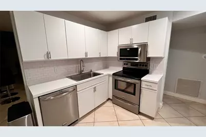 5641 Coach House Circle #B, Boca Raton, FL 33486 - Photo 13