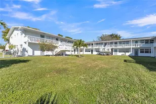 176 Westbury J, Deerfield Beach, FL 33442 - Photo 3