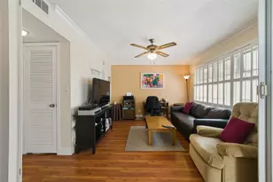 691 S Hollybrook Dr, Pembroke Pines, FL 33025 - Photo 15